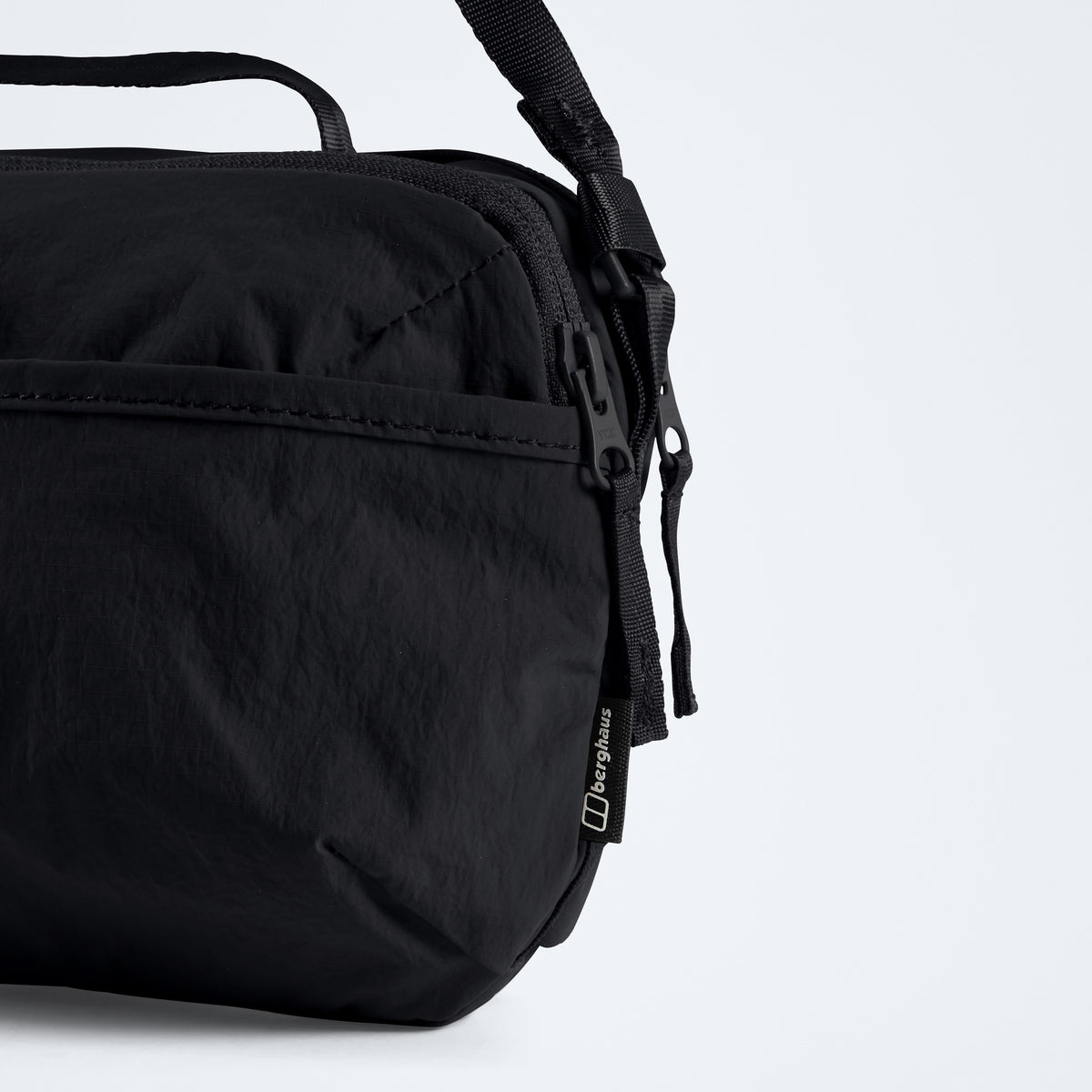 Unisex Wylam Cross Body Bag - Jet Black
