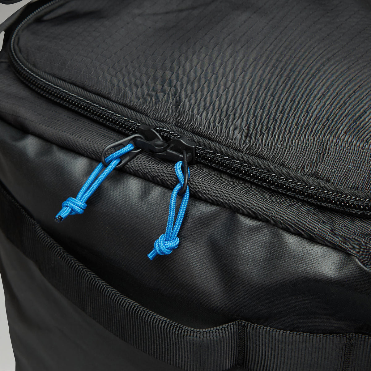 Unisex Xodus 100 Travel Holdall - Black