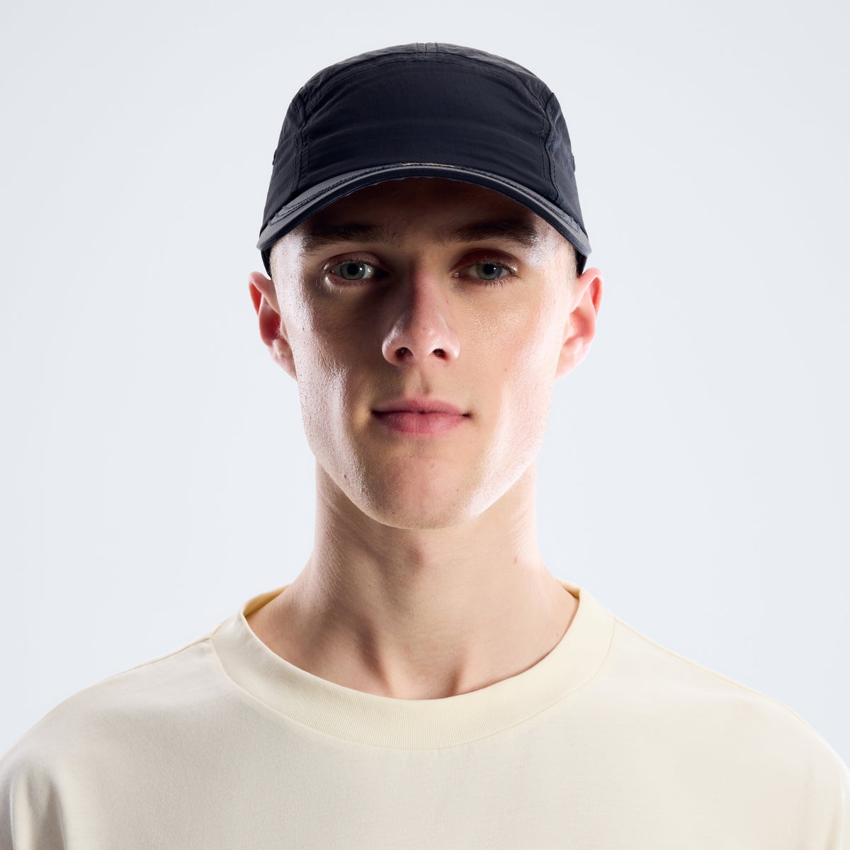 Unisex Everyday Cap – Tiefschwarz