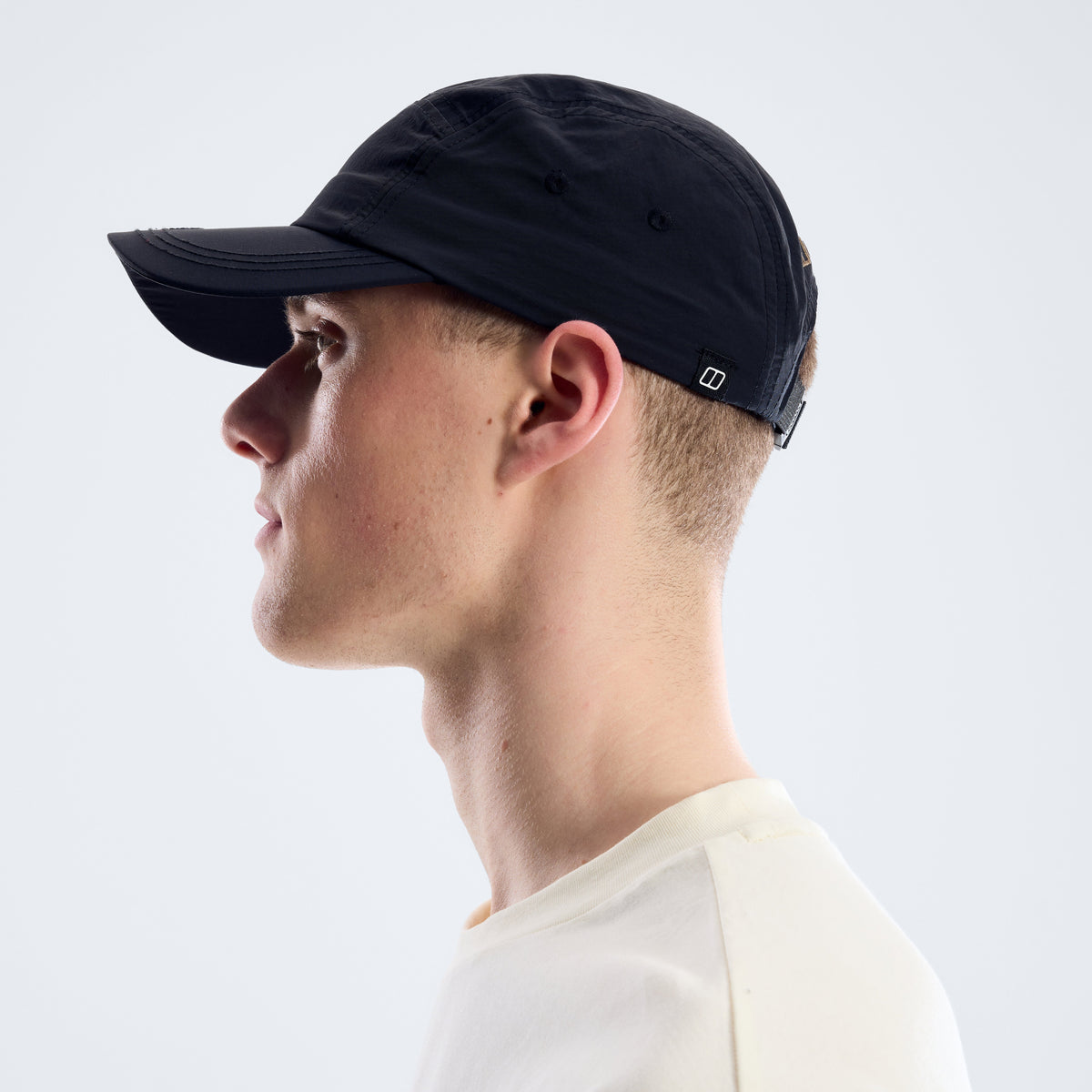 Unisex Everyday Cap – Tiefschwarz